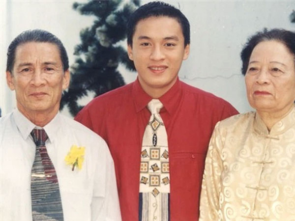 Tin buồn giữa đêm: Bố ruột Lam Trường qua đời, Đan Trường - Hồng Ngọc xót xa gửi lời động viên gia quyến