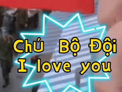 Được fangirl nhí tỏ tình, anh bộ đội có ngay hành động đáp lại dễ thương hết sức
