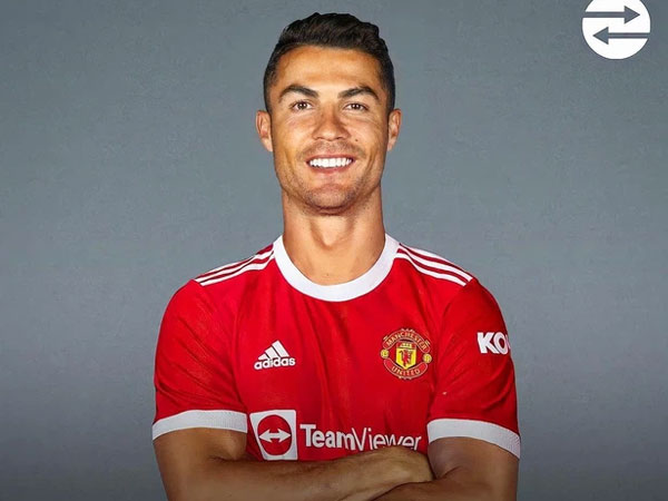 NÓNG: Ronaldo hoàn tất buổi kiểm tra y tế, đặt bút ký vào bản hợp đồng có rất nhiều con số 0 với Man United
