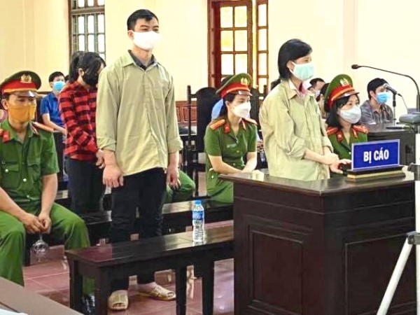 Nhóm thanh tra Bộ Xây dựng ‘vòi’ tiền tỷ tiếp tục hầu toà