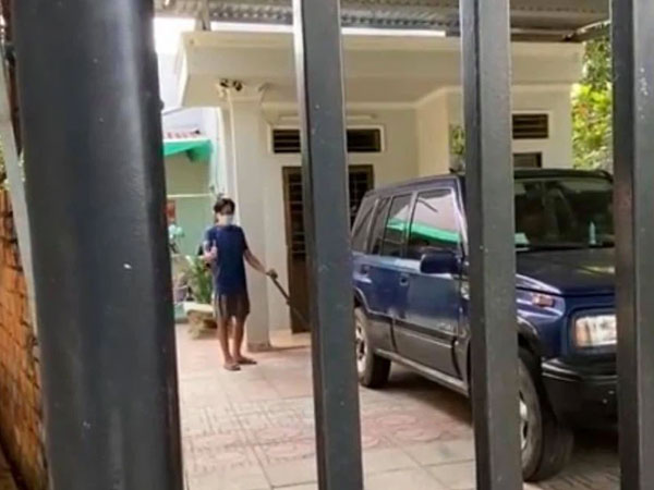 F0 khoá cửa cố thủ trong nhà, quyết không đi điều trị cách ly: 'Tôi tự theo dõi sức khoẻ của mình'