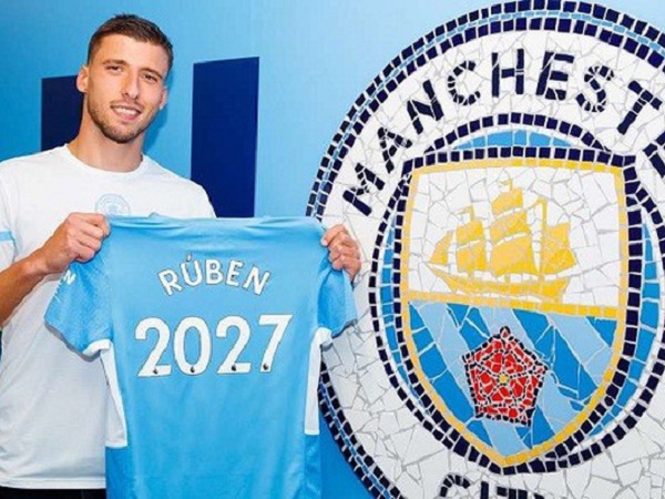 Ruben Dias được Man City tăng lương gấp đôi