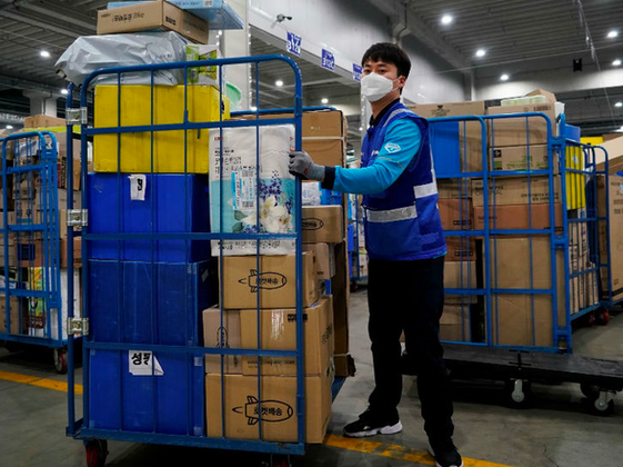 Thêm một cái chết của shipper hé lộ hiện thực tàn khốc của ngành giao nhận ở Hàn Quốc, bất chấp tính mạng để hàng đến tay khách nhanh nhất