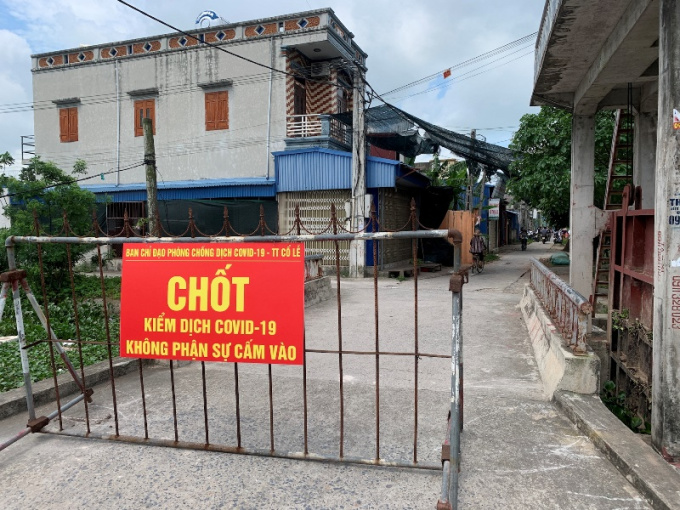 Nam Định phát hiện ít nhất 10 ca dương tính SARS-CoV-2 khi sàng lọc giáo viên, tải lượng virus rất cao