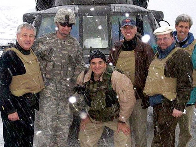 'Ân nhân cứu mạng' ông Biden trong trận bão tuyết kinh hoàng bị bỏ rơi tại Afghanistan: Van xin Mỹ mở đường sống
