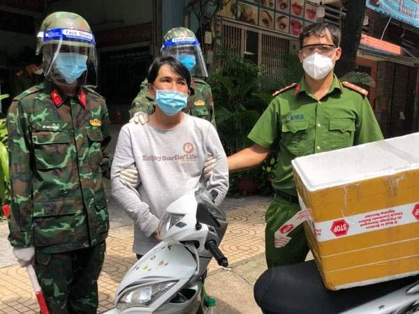 TP.HCM: Siết chặt giãn cách xã hội, thanh niên vẫn mang ma túy 'dạo phố'