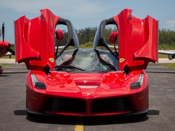 Đại gia Việt hé lộ sắp đón Ferrari LaFerrari tới hơn 200 tỷ đồng?