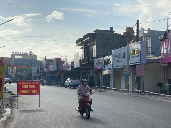 Giáo viên mắc COVID-19, học sinh ở Nam Định dừng tựu trường