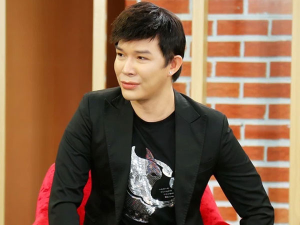 Giữa liên hoàn drama chưa có hồi kết, Nathan Lee bỗng mỉa mai giới showbiz 'ngày càng tởm' khiến dân tình hoang mang