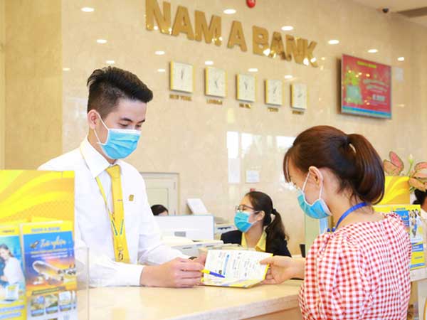 Nhiều ngân hàng giảm lãi suất huy động