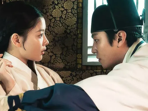 Kim Yoo Jung - Ahn Hyo Seop vừa lộ diện, Lovers of the Red Sky tập 2 đạt luôn rating 'khủng'