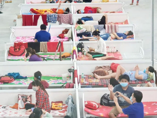 Bình Dương: Mọi hoạt động ở khu điều trị dã chiến đã bình thường sau khi chấn chỉnh tình trạng F0 giành suất ăn