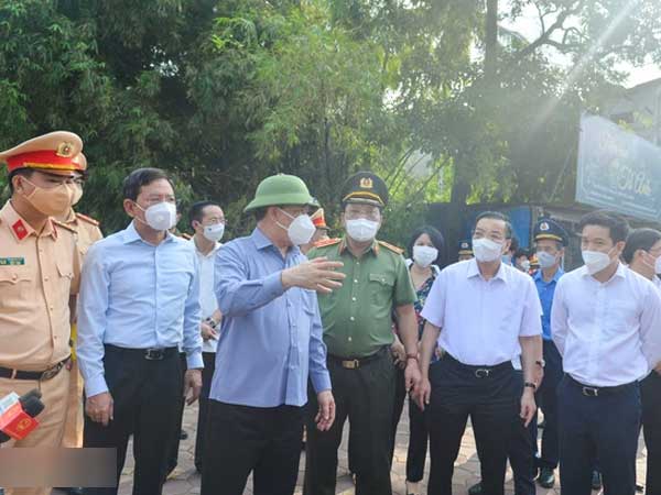 Bí thư Hà Nội yêu cầu tận dụng thời gian giãn cách 'vùng đỏ' đến ngày 21/9 để kiểm soát dịch bệnh