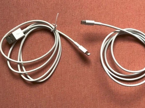 Cáp Lightning 'nhái' có thể ăn cắp dữ liệu người dùng Apple từ xa