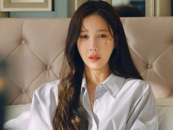 Penthouse 3 tập 13: Seo Jin khai tử cả Su Ryeon lẫn Ha Yoon Chul, bị con gái tống thẳng vào tù