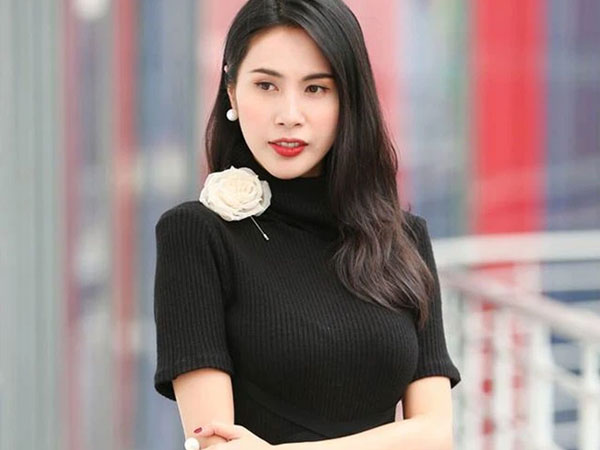 Câu chuyện tiền từ thiện còn chưa kết thúc, Thủy Tiên lại bị mỉa mai 'giả tạo' vì lộ chi tiết này