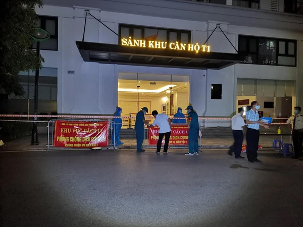 Hà Nội phong toả tạm thời toà T1, Khu đô thị Times City sau khi 4 người trong gia đình dương tính SARS-CoV-2