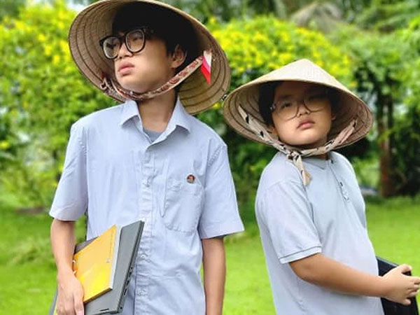 Xuân Bắc tung bộ ảnh khai giảng của con trai, 10 phút nhận 10k lượt like: Nhìn biểu cảm dỗi cả thế giới của Bi béo là hiểu vì sao hot!