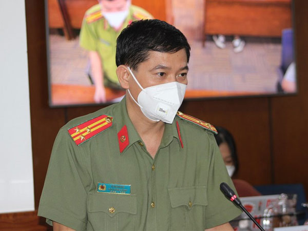 Công an TP.HCM sẽ không đổi giấy đi đường sau ngày 6-9
