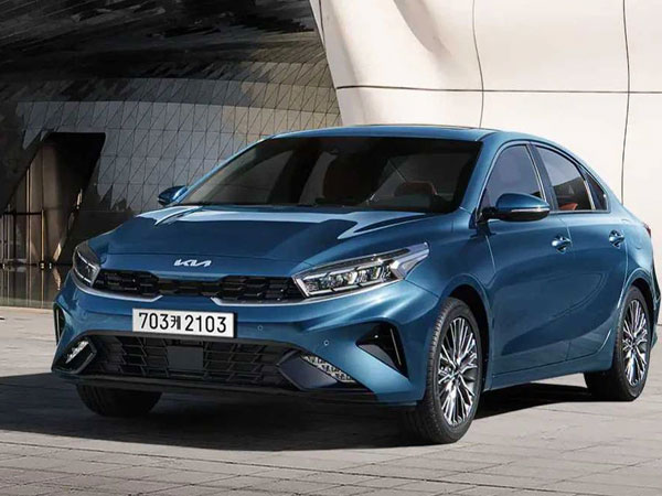 Kia Cerato 2022 nhận cọc tại đại lý, sắp ra mắt tháng 10: Ngoài thiết kế mới có thể còn màn hình to và phanh tay điện tử