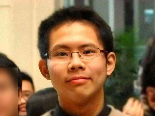 Nam sinh ngoan hiền hóa nghịch tử, sát hại mẹ rồi dùng than hoạt tính che giấu thi thể