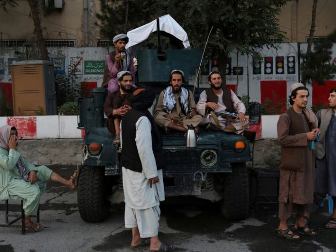 Lực lượng chống đối tuyên bố bắt sống hàng trăm tù binh Taliban