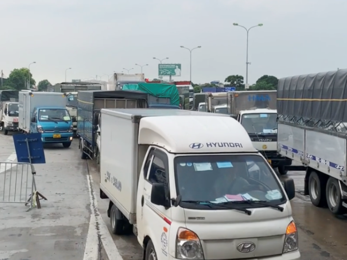 CSGT Hà Nội nói gì về ùn tắc tại chốt Pháp Vân - Cầu Giẽ hôm nay?