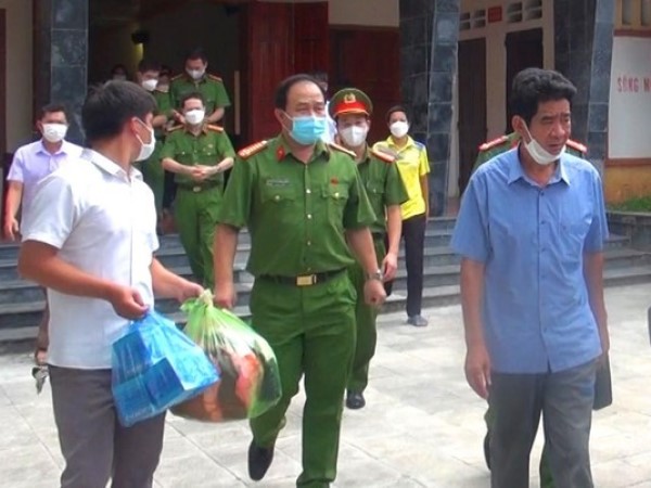 Nguyên chủ tịch bị bắt vì chỉ đạo lập khống hồ sơ rút tiền ngân sách
