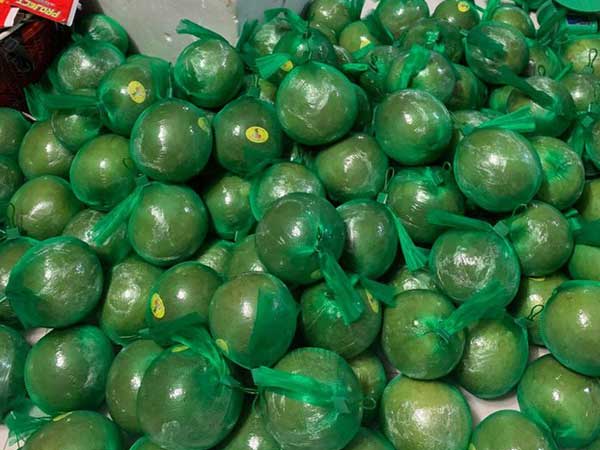 Bưởi da xanh giảm giá còn 30.000 đồng/kg vẫn ế 'sưng'