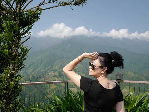 Cô hiệu phó Văn Thùy Dương có tổng cộng bao nhiêu hình xăm và dạy con như thế nào về xăm hình?