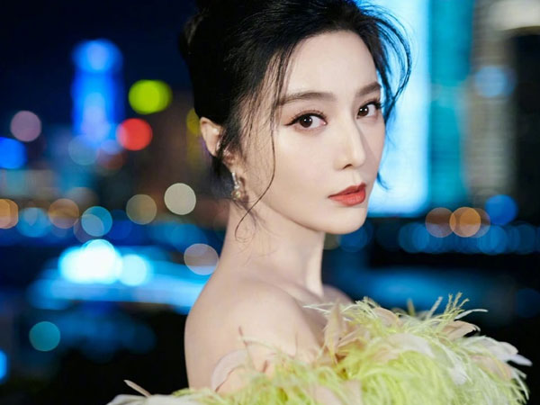 Chính thức: Phạm Băng Băng bị dán nhãn 'Nghệ sĩ ô danh', 5 ngôi sao còn lại bị liệt vào 'bảng vàng bê bối' là ai?
