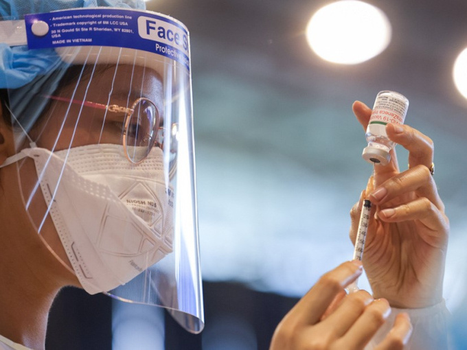 Bộ Y tế chính thức cho phép 'tiêm trộn' hai loại vaccine Covid-19