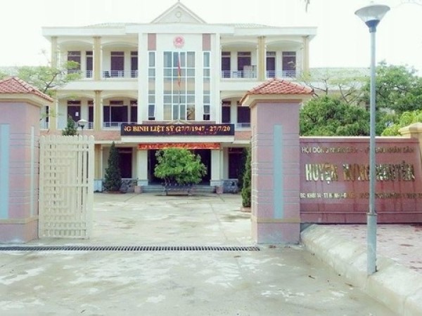 Gây rối ở UBND huyện, một chủ nhà xe bị công an tạm giữ và khám xét nhà riêng