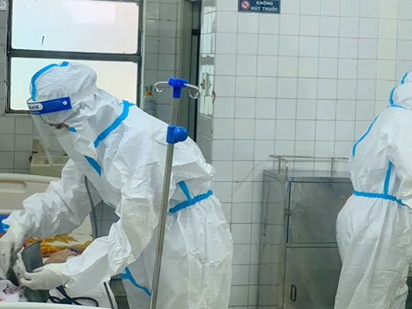 Bên trong Khoa Hồi sức và Phục hồi chức năng đầu tiên cho BN khỏi Covid-19