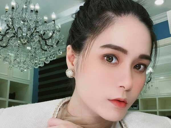 Nữ đại gia Quận 7 dùng từ ngữ cay nghiệt để đáp trả khi netizen hỏi vụ từ thiện, tiếp nối những phát ngôn chối tai trên MXH