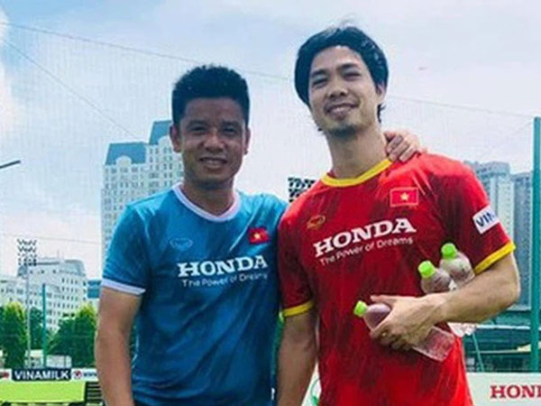 Công Phượng có hành động âm thầm sau khi bị netizen quá khích 'tấn công' vì ở nhà chăm vợ đẻ