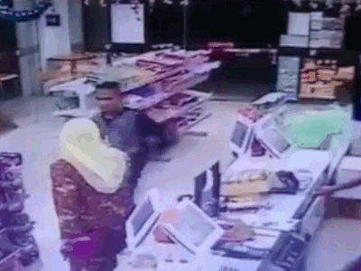 Video: Đi cướp gặp đúng nữ 'cao thủ', tên cướp bỏ chạy trối chết