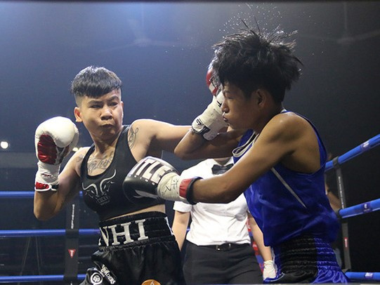 Võ sĩ Việt khiến đối thủ Thái Lan phải nhập viện bằng đòn knock-out sau 15 giây