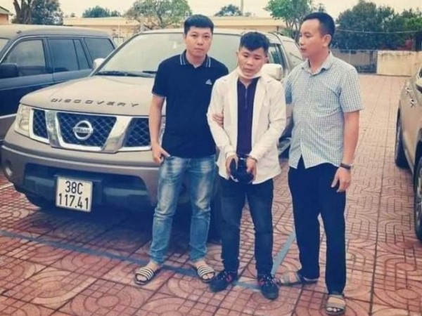 Phạt 7 năm tù vì trộm ô tô để đi gặp bạn gái mới quen qua mạng