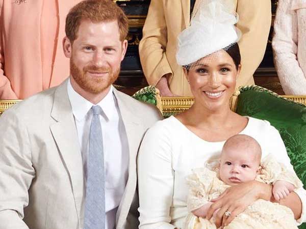 Vợ chồng Meghan sắp sửa về Anh làm lễ rửa tội cho con gái, thông tin chi tiết khiến dư luận 'dậy sóng'