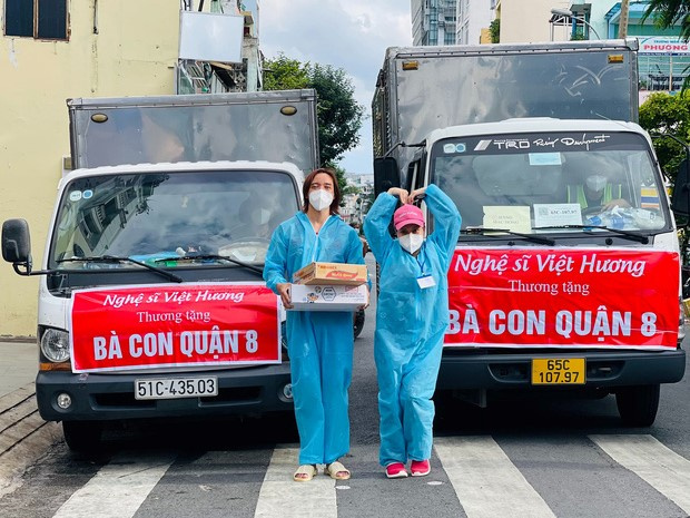 NS Việt Hương lên tiếng sau sự cố bị ném gạch vào nhà, thông báo lý do dừng làm từ thiện sau 4 ngày nữa!