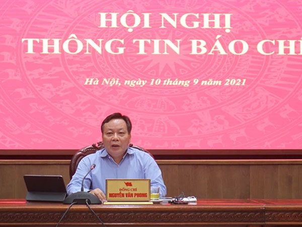 Hà Nội tròn 50 ngày giãn cách xã hội, F0 có xu hướng giảm, 'thành phố không thể giãn cách, phong tỏa mãi được'