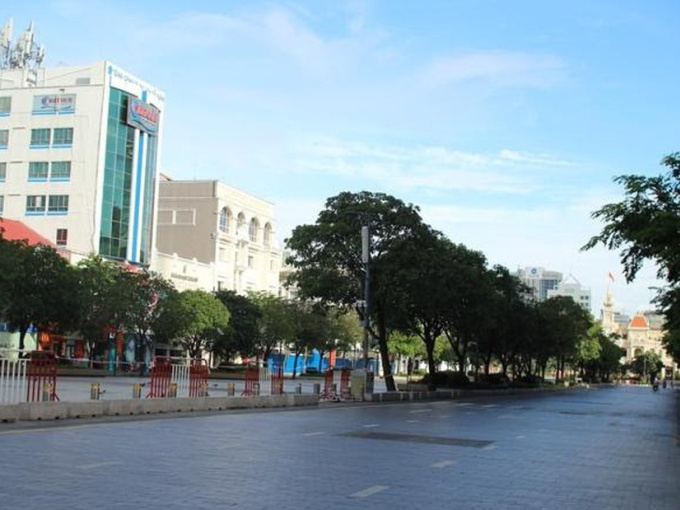 Số ca nhiễm và tử vong giảm, TP.HCM lên kịch bản cho ngày hết giãn cách như thế nào?