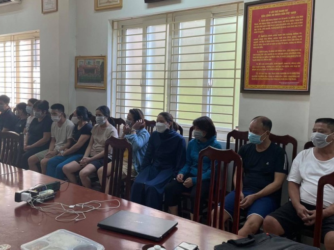 Hà Nội: Rủ 11 người hàng xóm sang nhà đánh bạc bất chấp dịch Covid-19 đang phức tạp