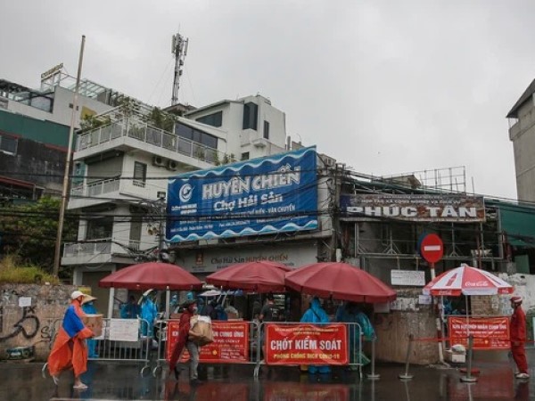 Hà Nội: Gỡ bỏ phong tỏa phường Chương Dương sau hơn 40 ngày giãn cách