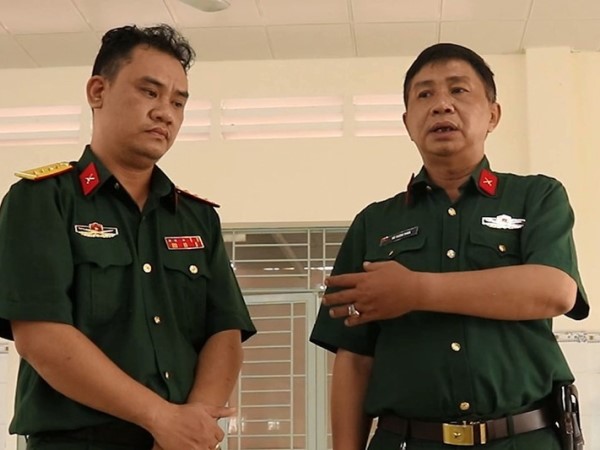Bắt giam Trung tướng quân đội giả cùng 'thuộc cấp'