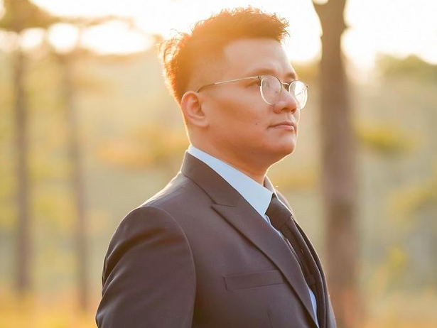Cậu IT Nhâm Hoàng Khang vừa nhận cú chốt 'khét lẹt' từ nữ chủ tịch nếu 'đụng đến sao kê quỹ Hằng Hữu'