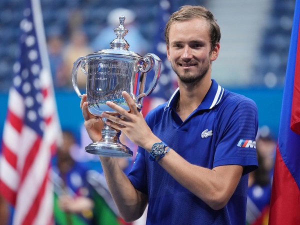 Djokovic thua sốc Medvedev ở chung kết US Open 2021