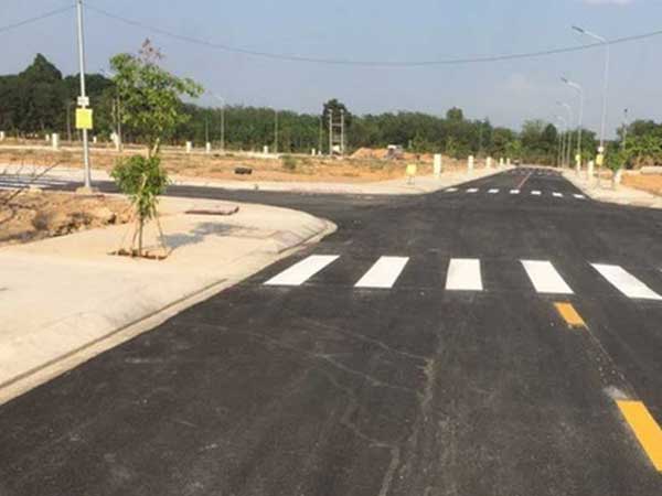 Giá đất điểm nóng giảm sâu, nhà đầu tư thờ ơ không xuống tiền