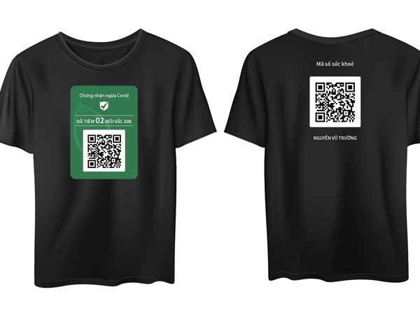 Áo phông in mã QR chứng nhận tiêm vắc xin bất ngờ gây xôn xao